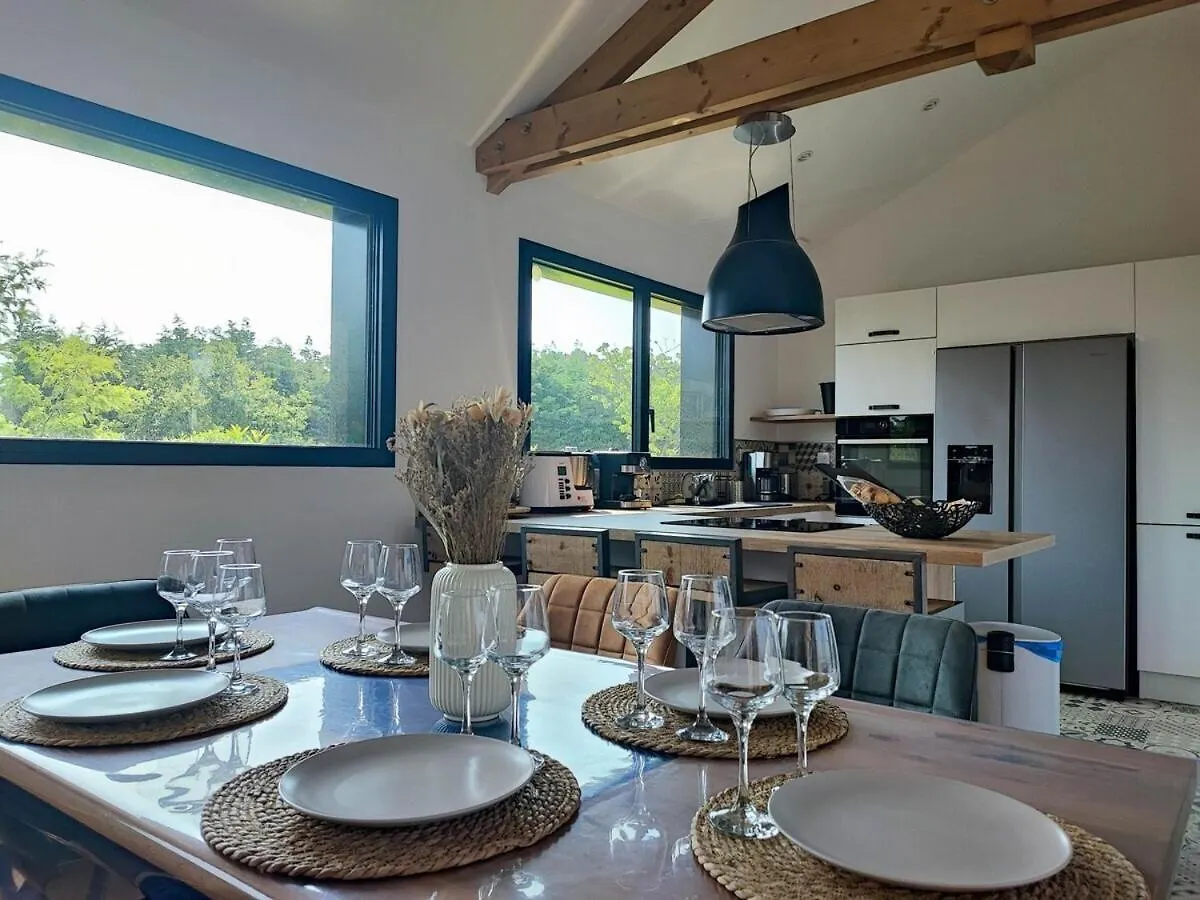 Les Suites Du Littoral - Gites Proche Mer - Piscine - Spa Plouezec