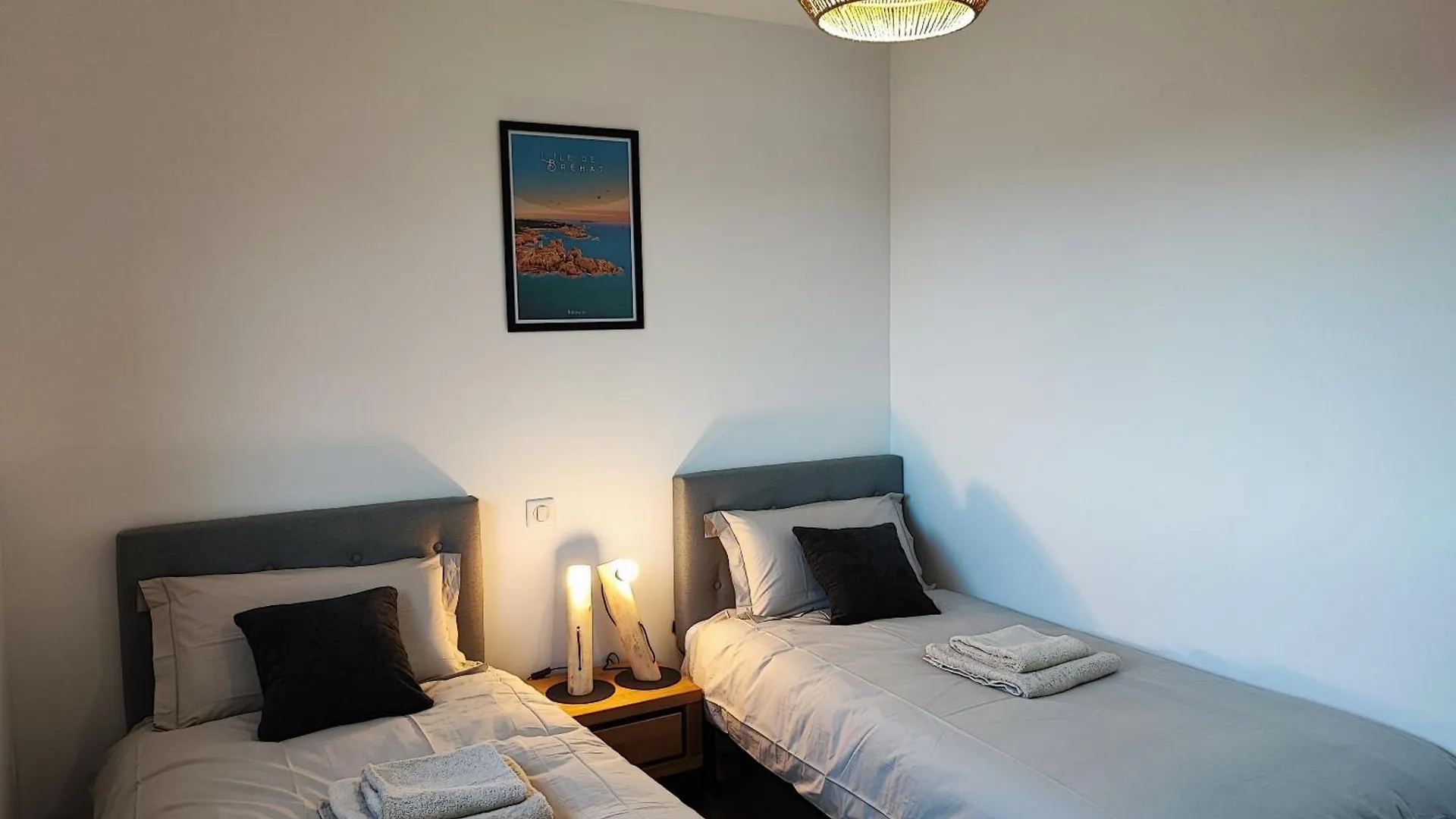 Les Suites Du Littoral - Gites Proche Mer - Piscine - Spa Plouezec